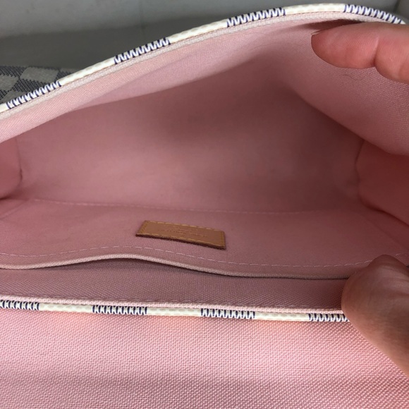 ♥️SOLD♥️Louis Vuitton Croisette Damier Azur Pink - Picture 6 of 8